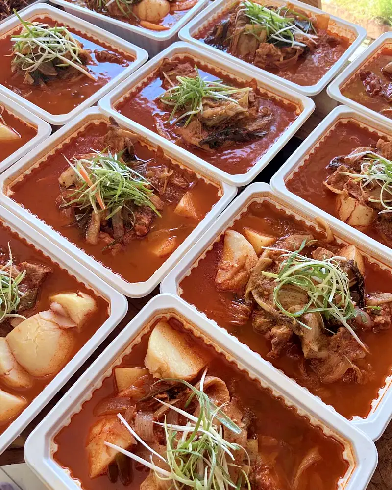 먹을수록 행복해지는 마법! 명품 반찬 천안 불당동 맛집 추천 생방송투데이 리얼맛집 오늘방송 우리 동네 반찬 가게
