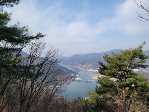 호명산 중간쉼터