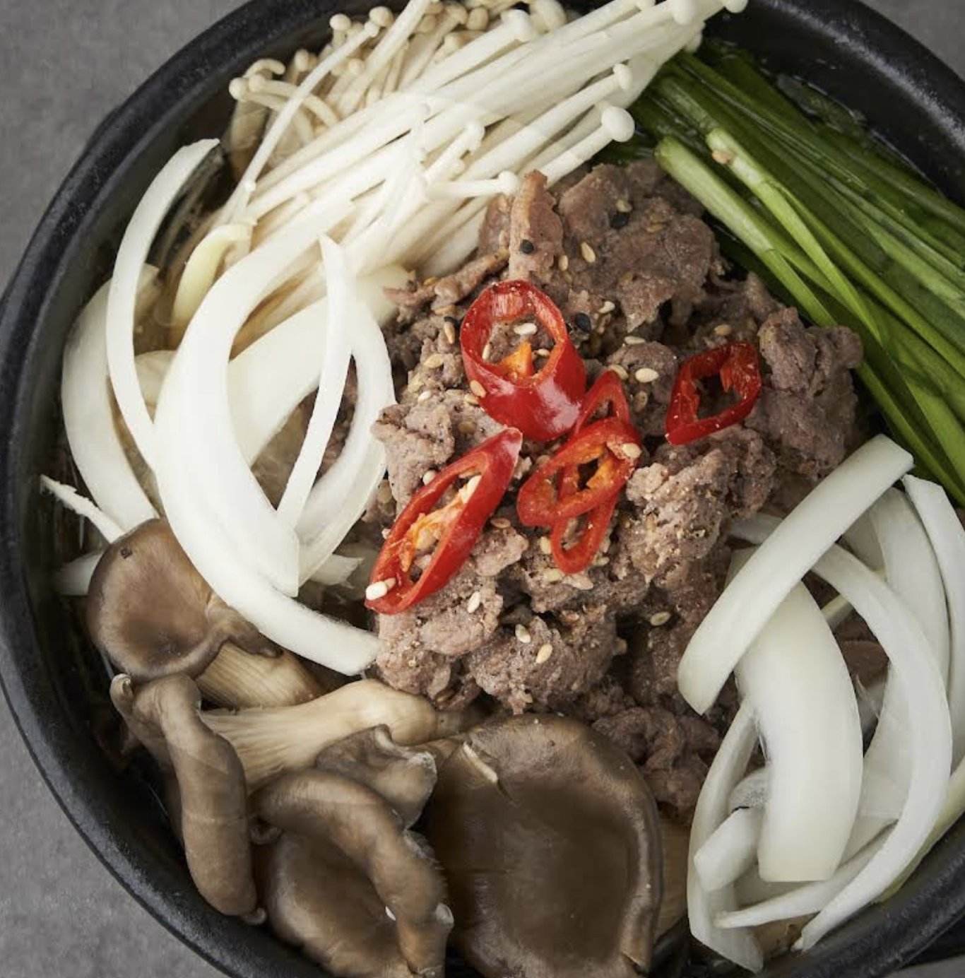 명동중앙회관: 🍲 전통의 맛, 깊은 내공의 한식