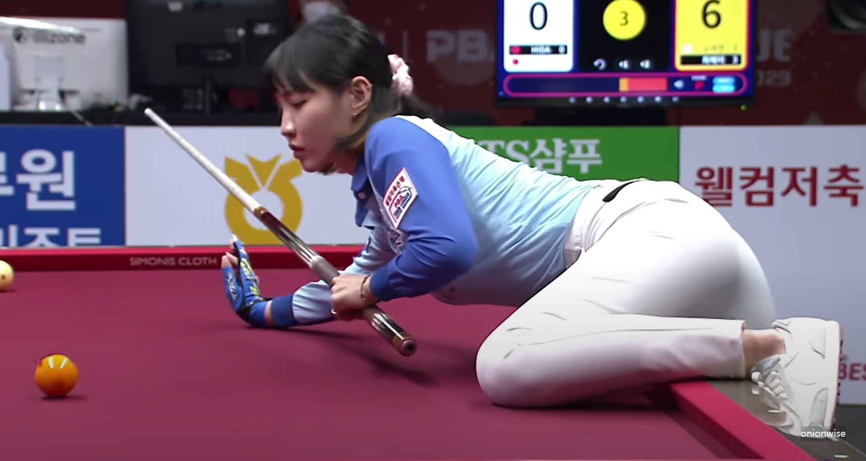최혜미 당구선수의 경기 포즈