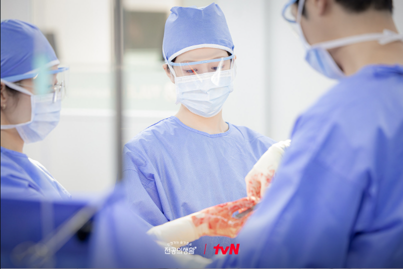 언젠가는 슬기로운 전공의 생활 등장인물, 방송시간, 몇부작