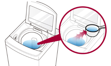 세탁기 문을 열고 물을 빼내기