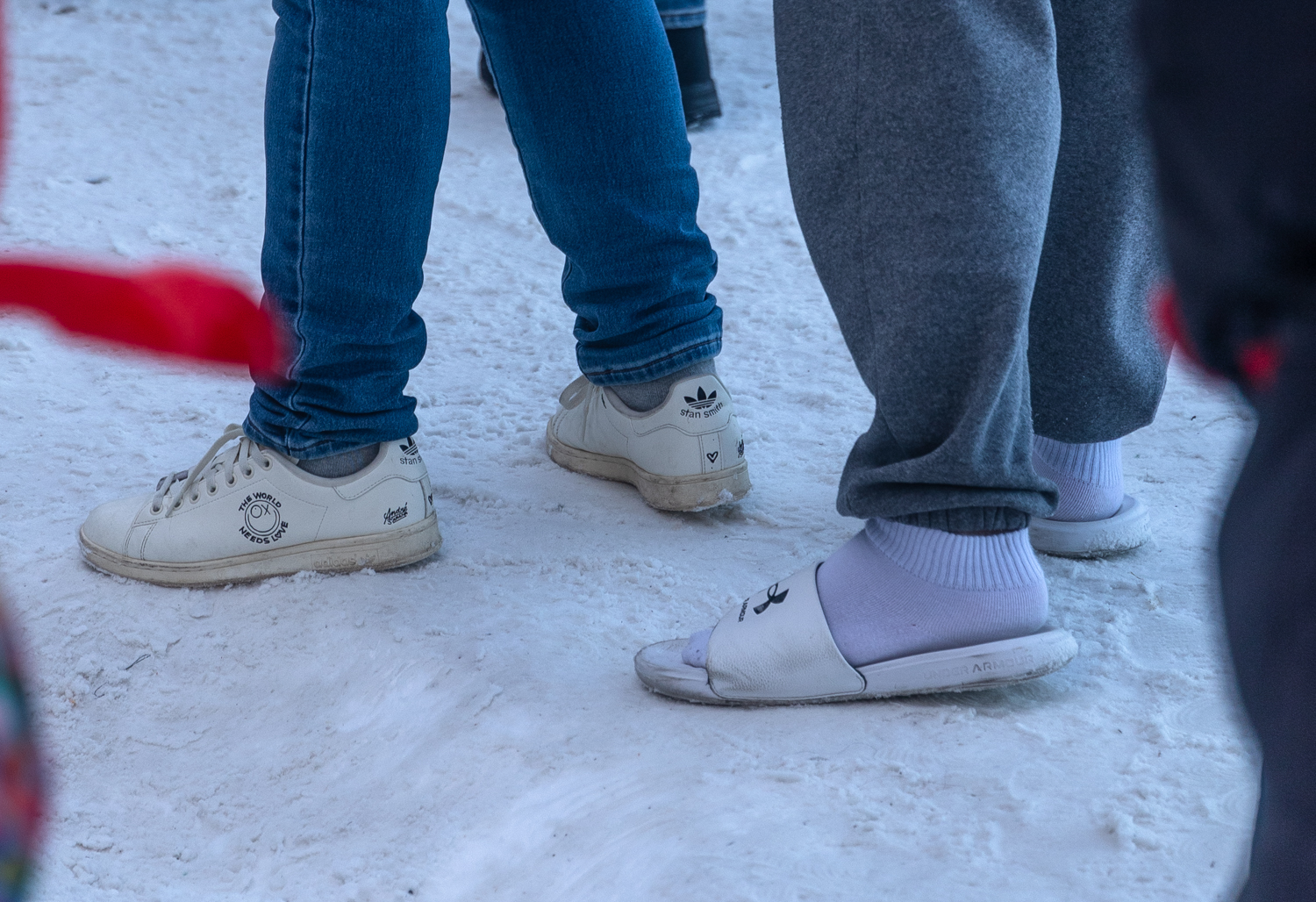 덕유산 눈꽃산행 슬리퍼차림