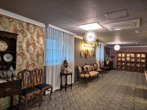 안나로싸 2층 인테리어. 앤책하면서 포근한 유럽 거실...