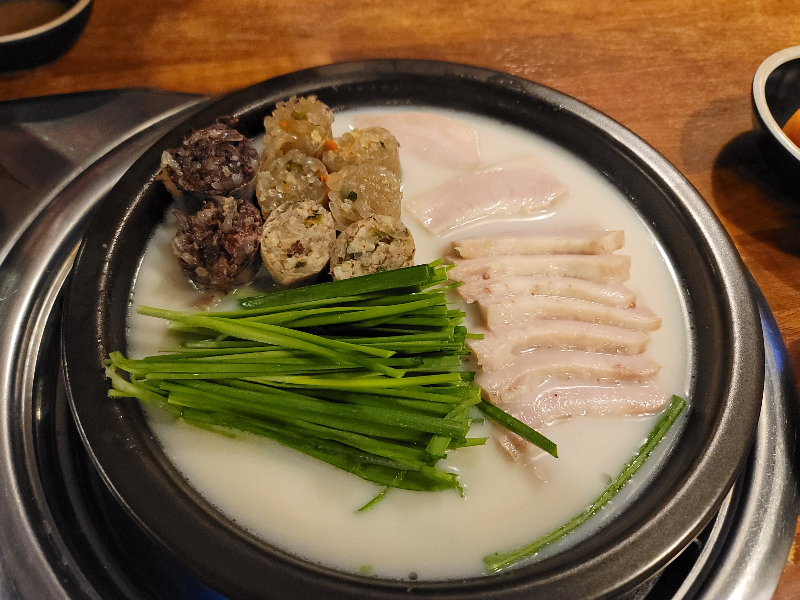 순대 항정수육
