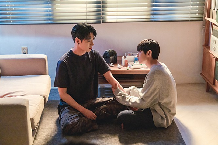 장재영-팔-치료해주는-추상우