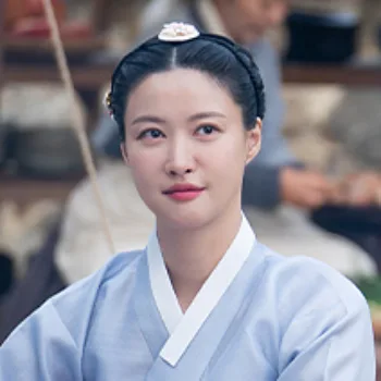 함부로 대해줘에서 이세령 역을 맡은 문유빈