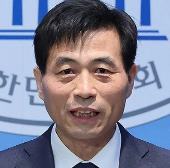 김민기 국회의원 프로필 나이 고향 학력 지역구 | 김민기 총선 불출마 선언 이유