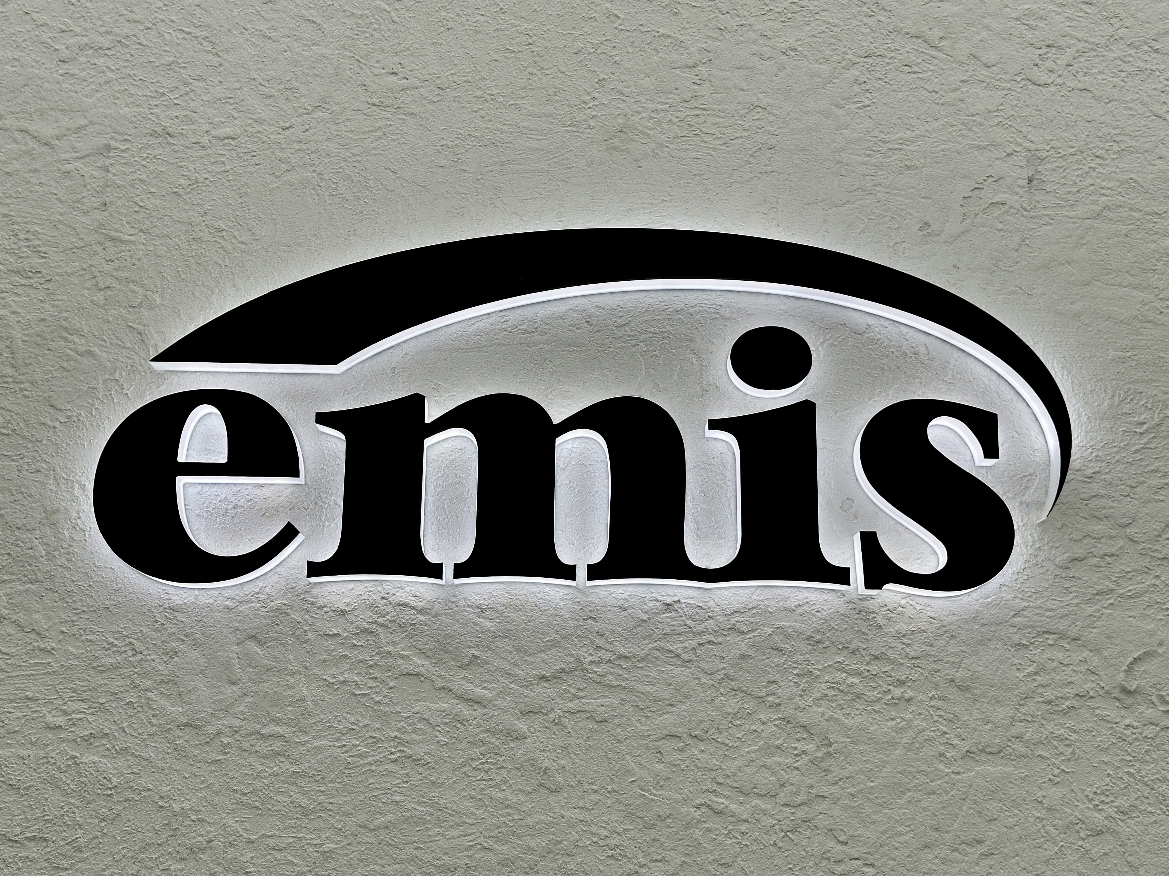 이미스 emis 로고