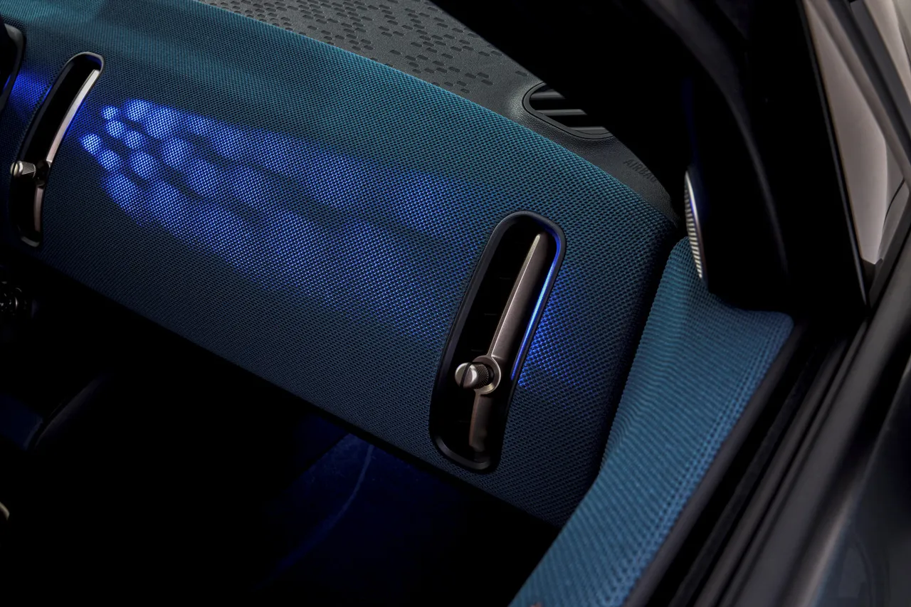 미니 컨트리맨 E 차량 정보 이미지