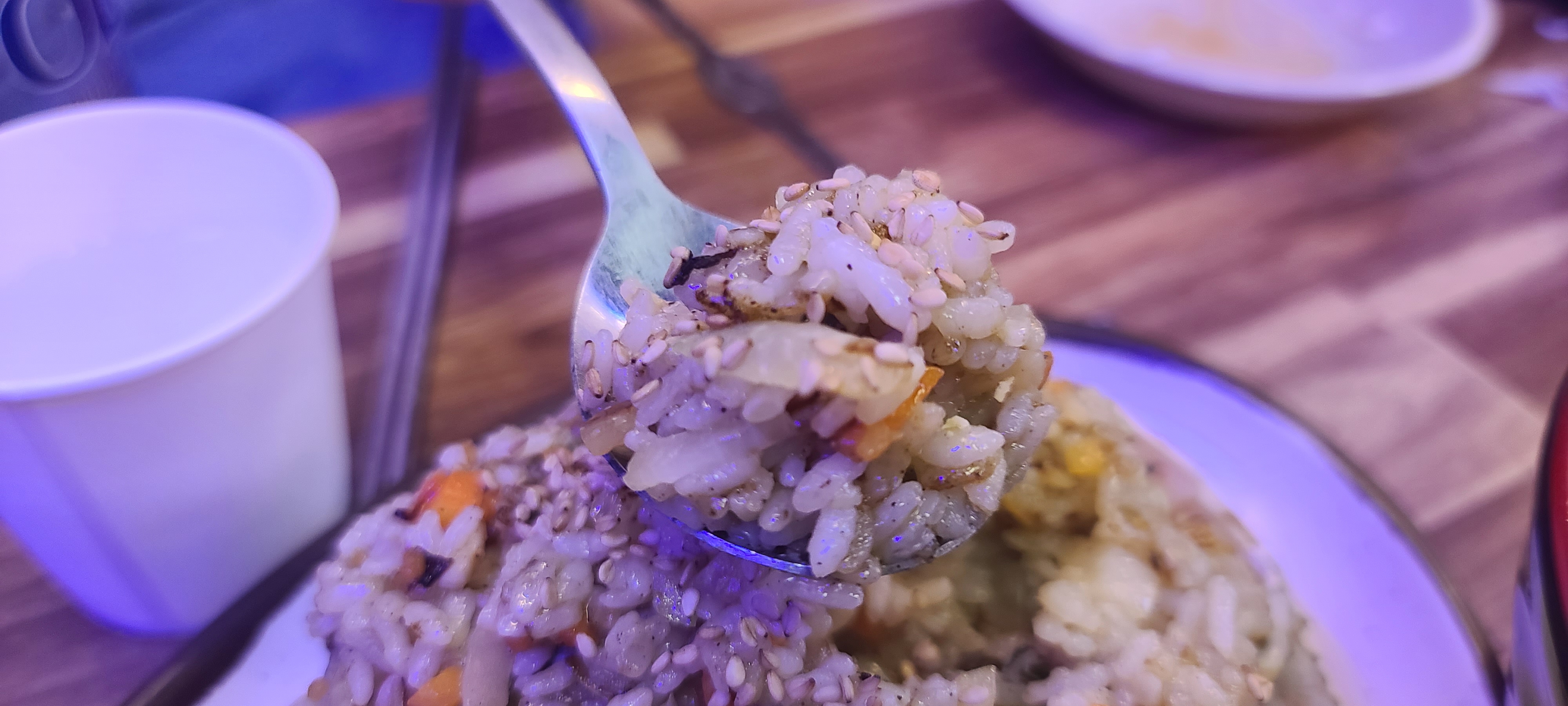 상대원맛집 11월제철음식 대게 킹크랩 랍스터 죽해수산 성남맛집 대게맛집 영업시간 메뉴판 기본반찬 통오징어버터구이 가리비찜 대하찜 연태고량주 컨디션스틱 보관냉장고 대게 대게내장 수율 대게살 볶음밥