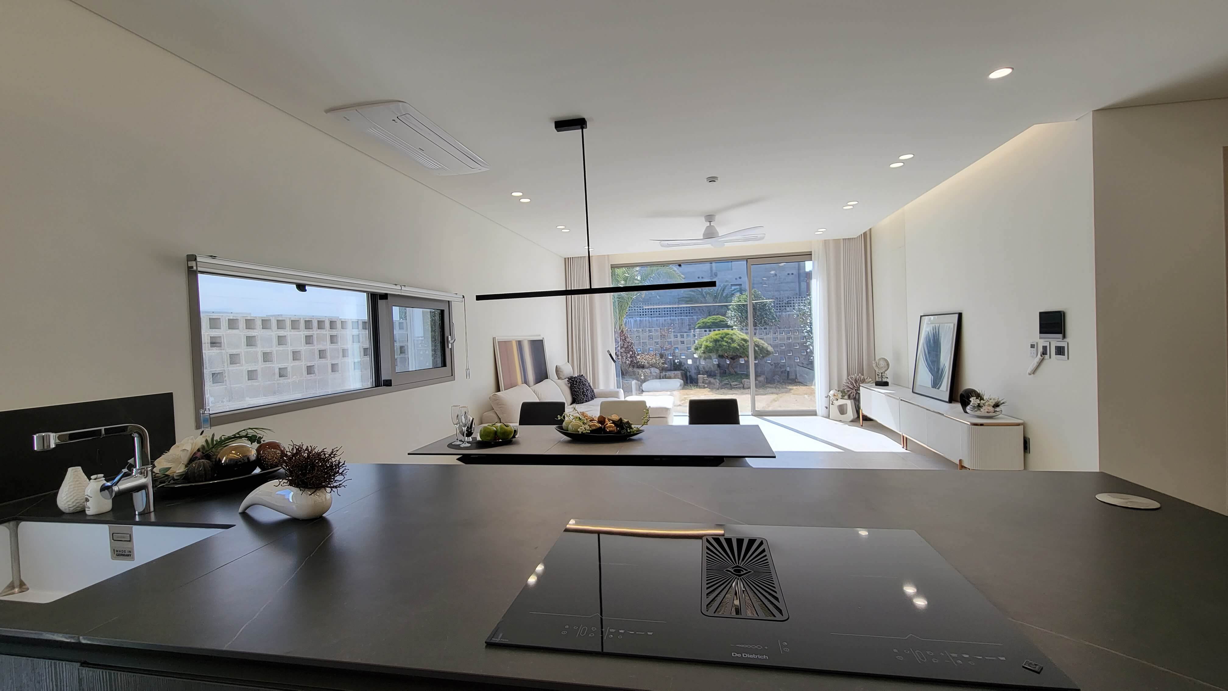 다담하우제 거실