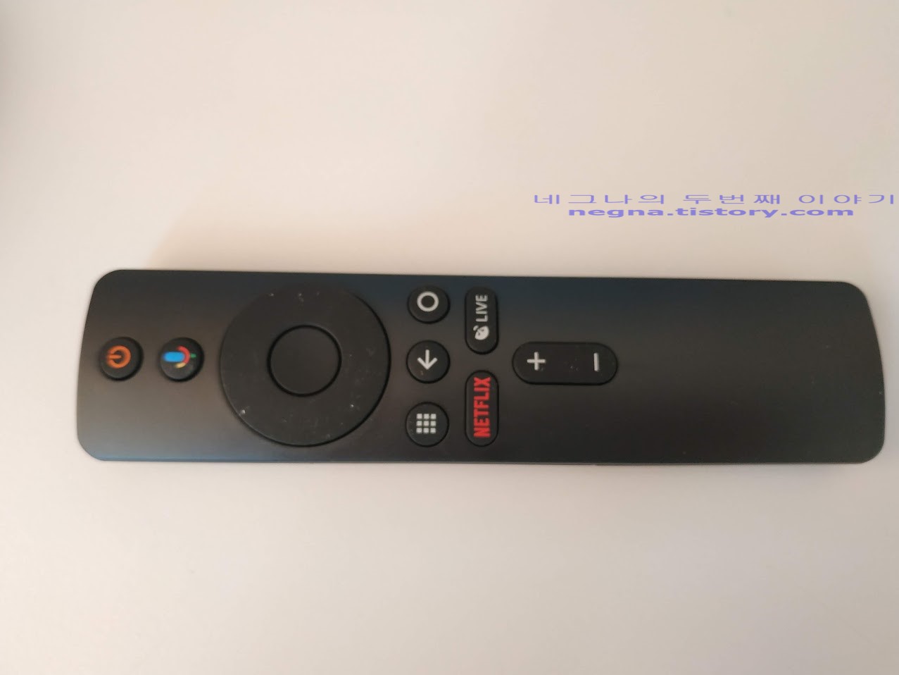 샤오미 미박스 리모컨 전면.