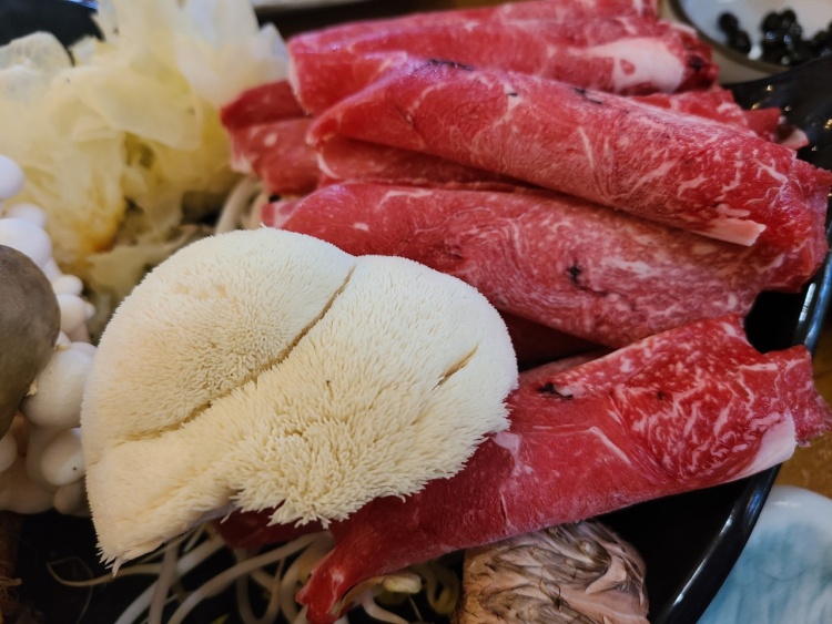 이맛에 살지 동충하초 노루궁뎅이 13가지 버섯 전골 한우 등심 버섯 샤부샤부 경기 광주 퇴촌 맛집 추천