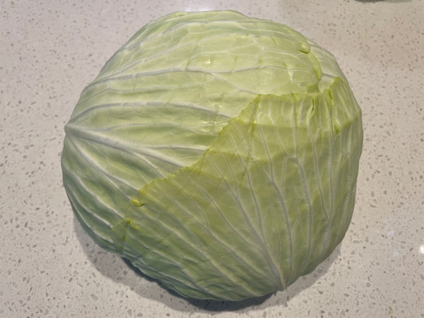 양배추 세척 - 겉잎 뗀 양배추 모습