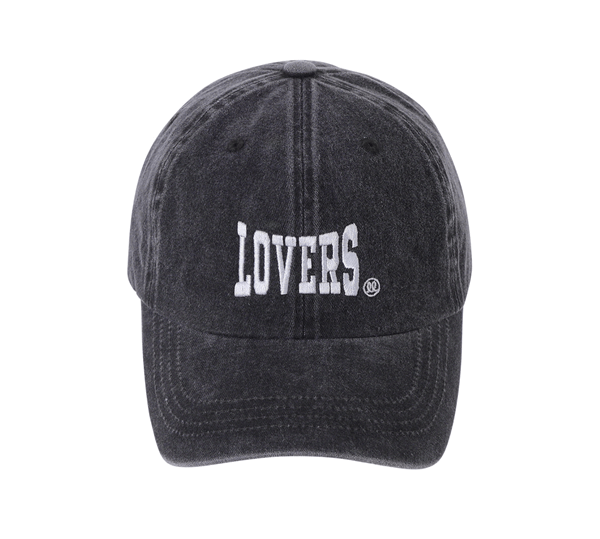 안유진 공항패션 모자