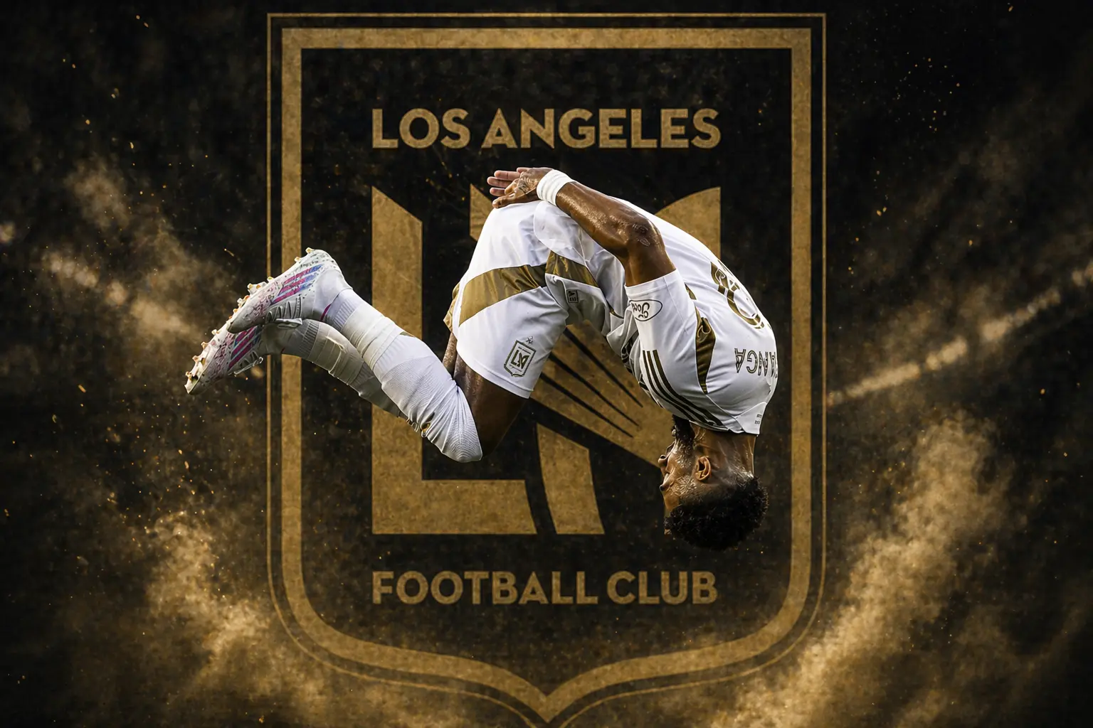 LAFC 유니폼을 입고 골 세리머니를 하는 데니스 부앙가 선수