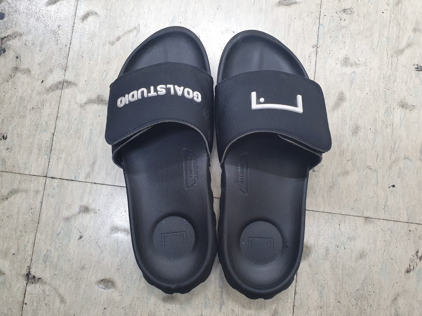 골스튜디오 슬리퍼 색상_1