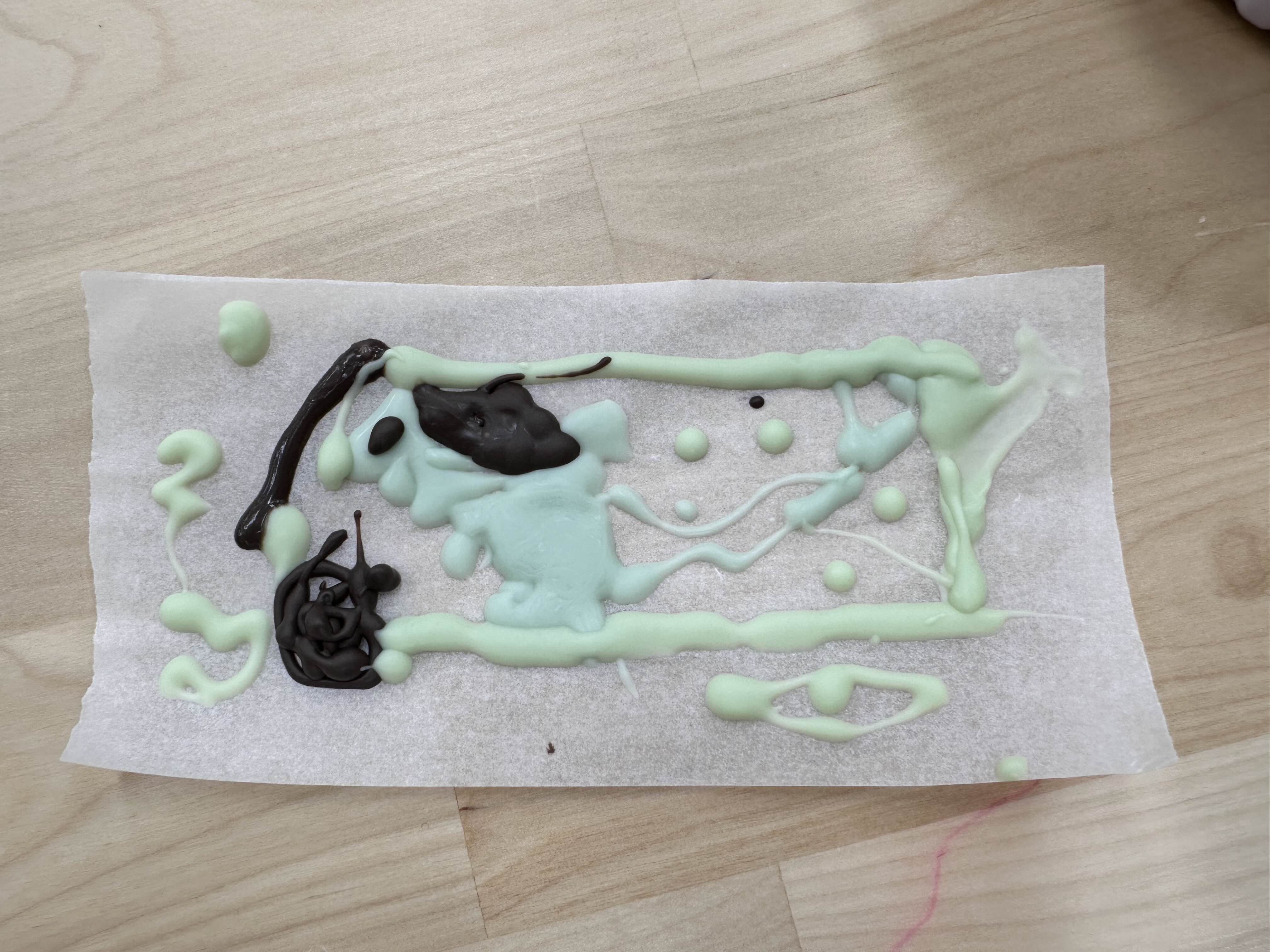 초코펜으로 케이크 데코레이션 만들기