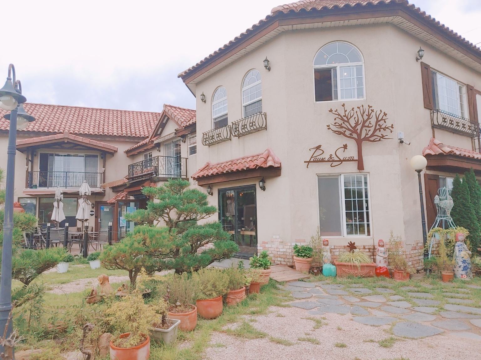 파우제앤숨 식물원 본관