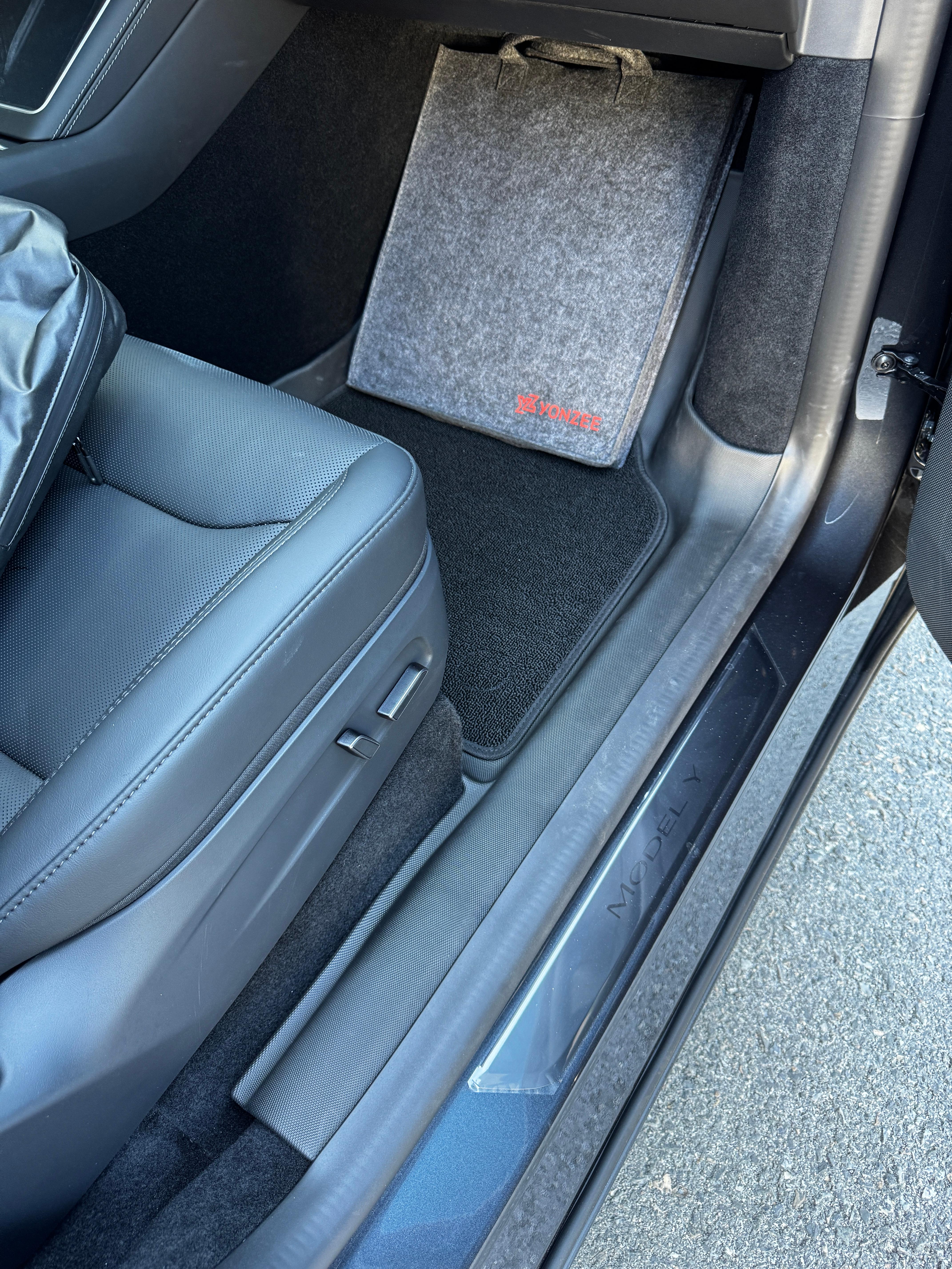 테슬라 모델Y 주니퍼 바닥매트 이미지2