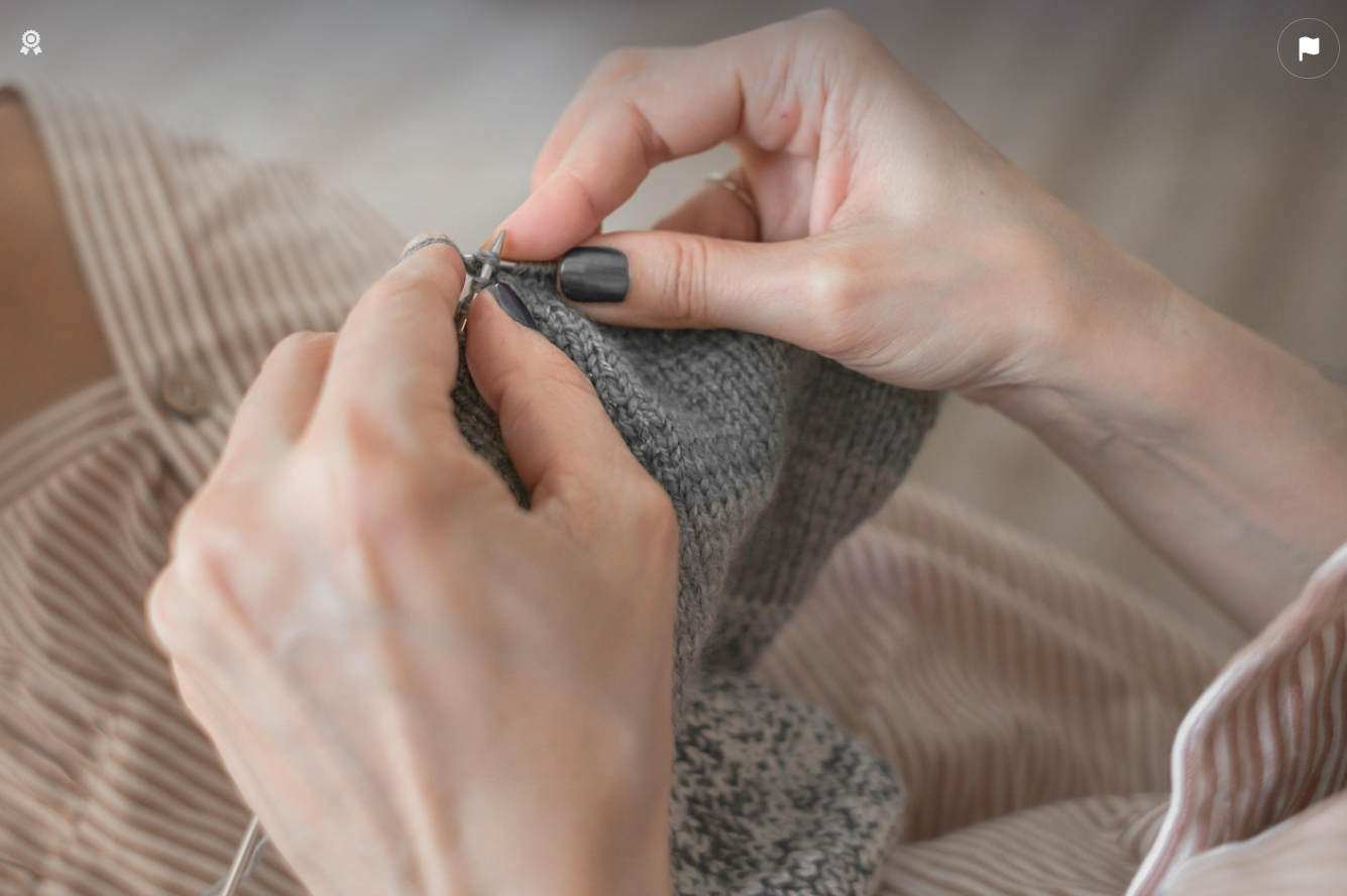 뜨개질 작은 손동작은 뇌 기능을 유지하는 데 매우 중요한 역할을 합니다.