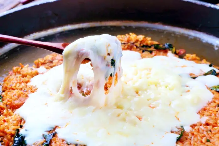 줄서는식당 구로디지털단지역 구디단 구디 맛집 서경석 추천 치즈 폭포 항아리숙성 닭갈비와 삼겹살과 닭갈비 콜라보 삼겹닭갈비 맛있는 곳 소개