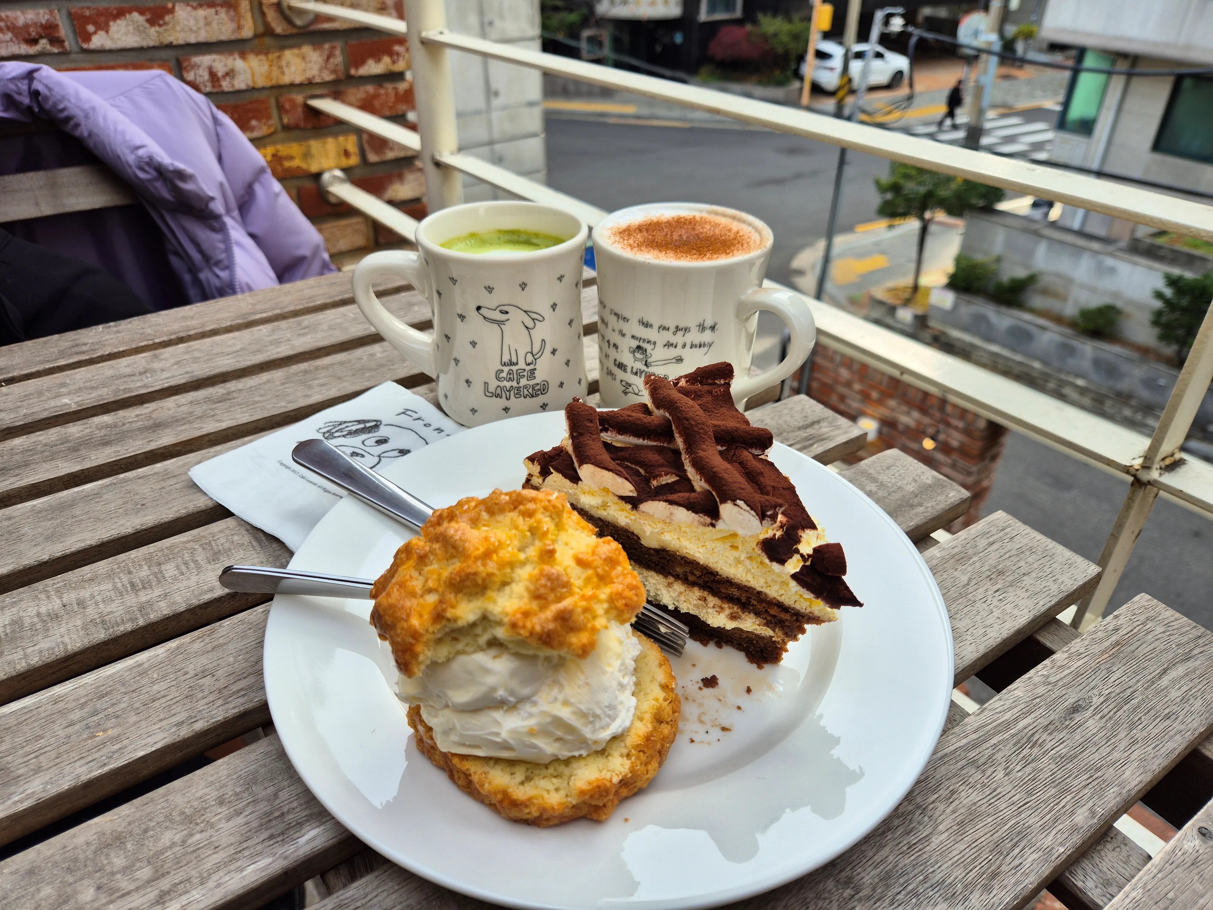 카페-레이어드-주문