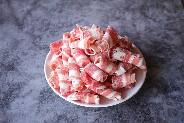 고추장 돼지고기볶음 맛있게 만드는 법, 매운 양념과 함께