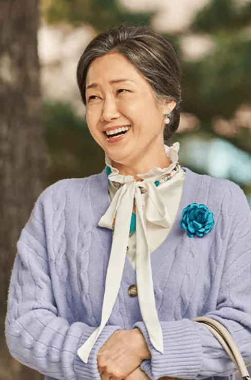 낮과 밤이 다른 그녀 나옥희