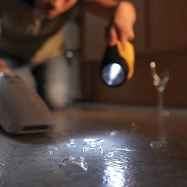 깨진 유리 치우기 알아두면 좋은 생활지혜 알아두면 좋은 상식