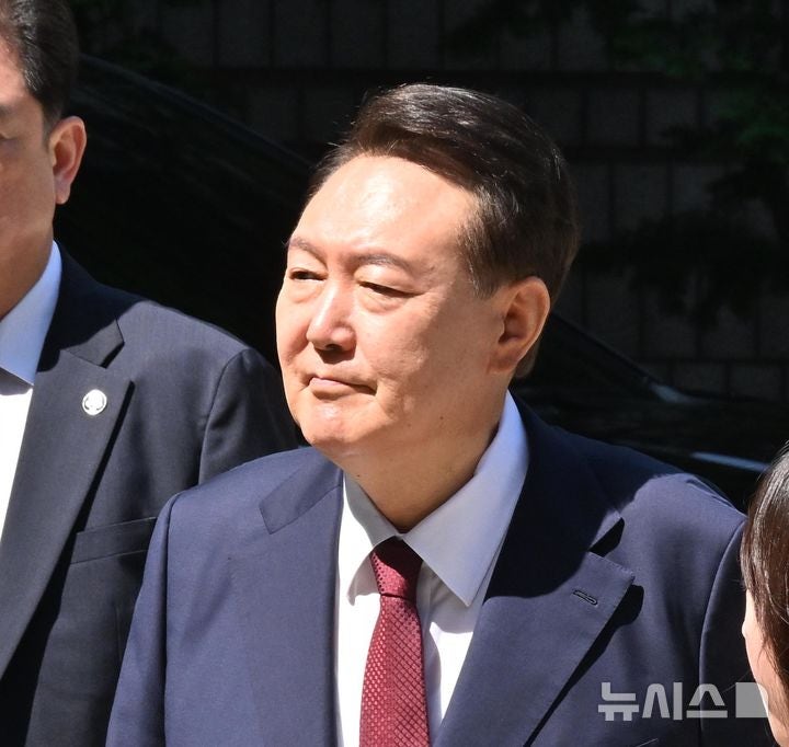 윤석열 체포영장기각 12.3내란 불범계엄