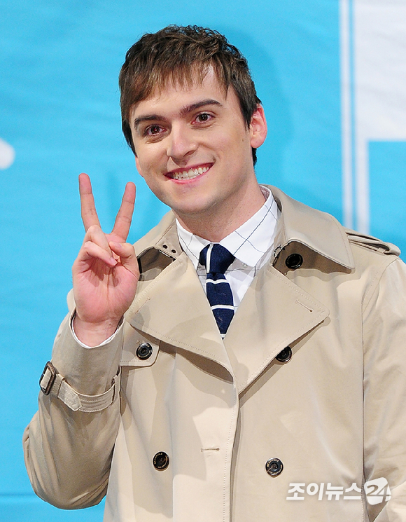 기욤 패트리가 JTBC '내 친구의 집은 어디인가' 제작발표회에서 포즈를 취하고 있다. [사진=정소희 기자]