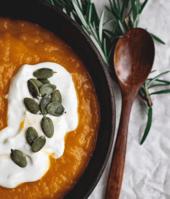 숙면 &건강 꿀팁: 밤에 먹으면 좋은 음식 6가지