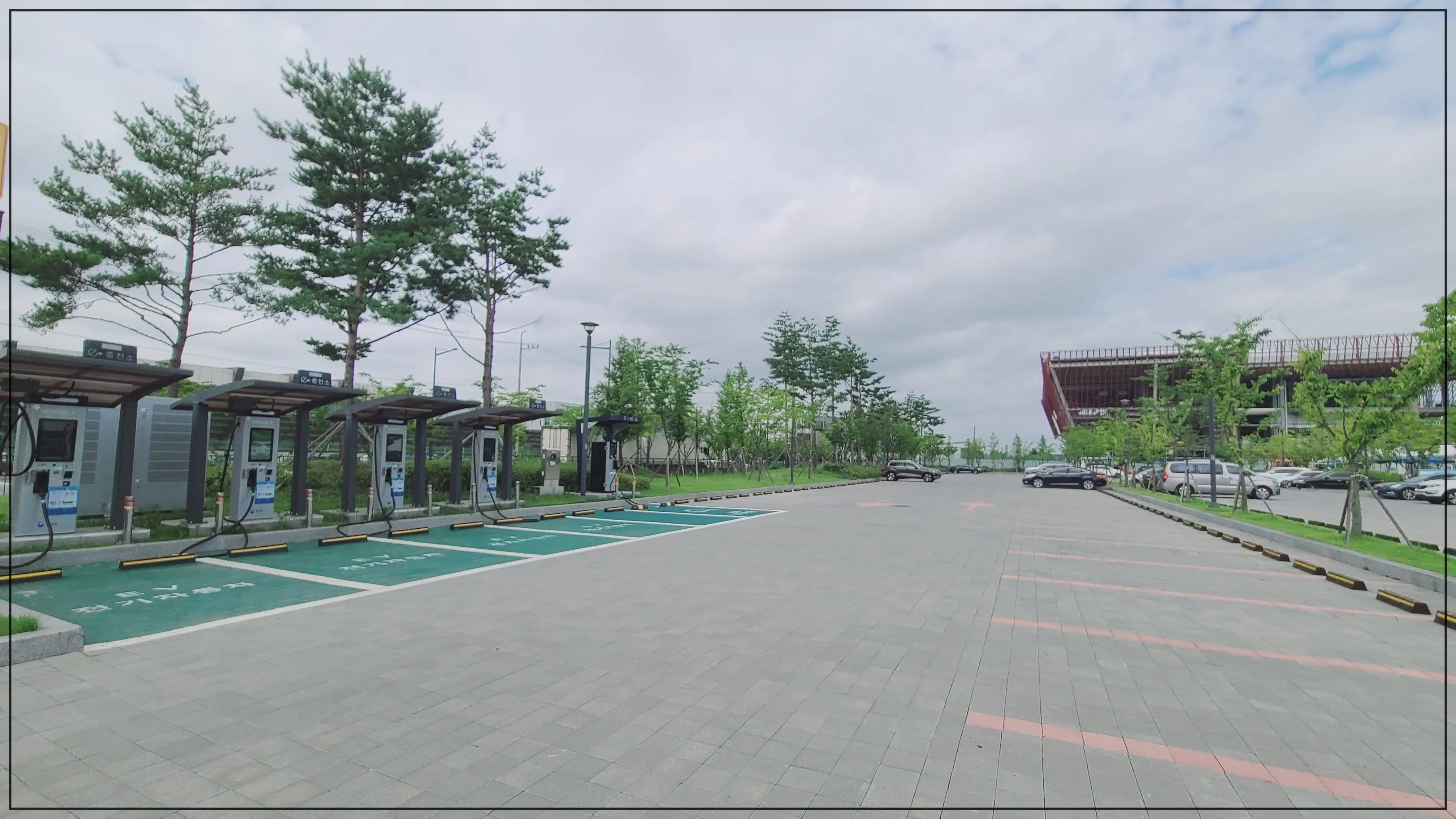 청주생명누리공원 주차장- 전기차 충전