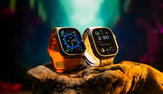 오리지널 애플워치 울트라(좌측)와 애플워치 울트라2