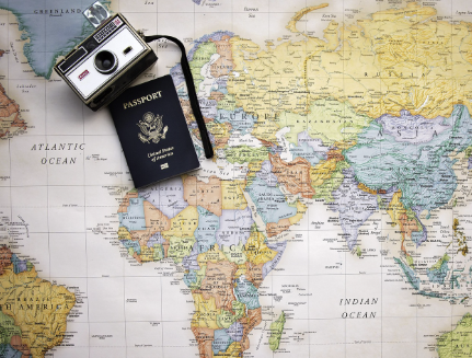 여행 준비에 도움되는 영화 관련 사진