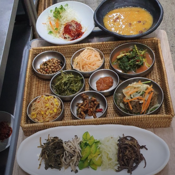 구미 구첩반상