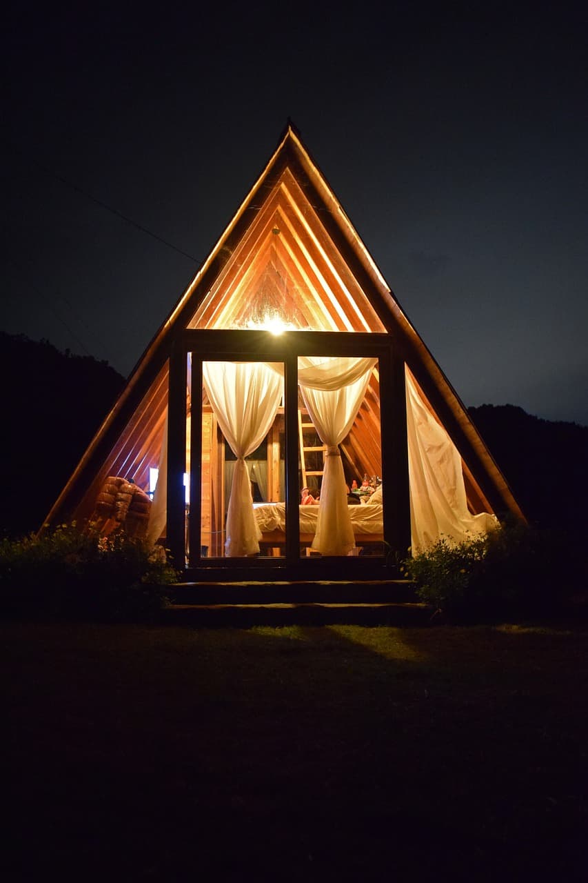 캠핑의 세 번째 : 글램핑(Glamping)