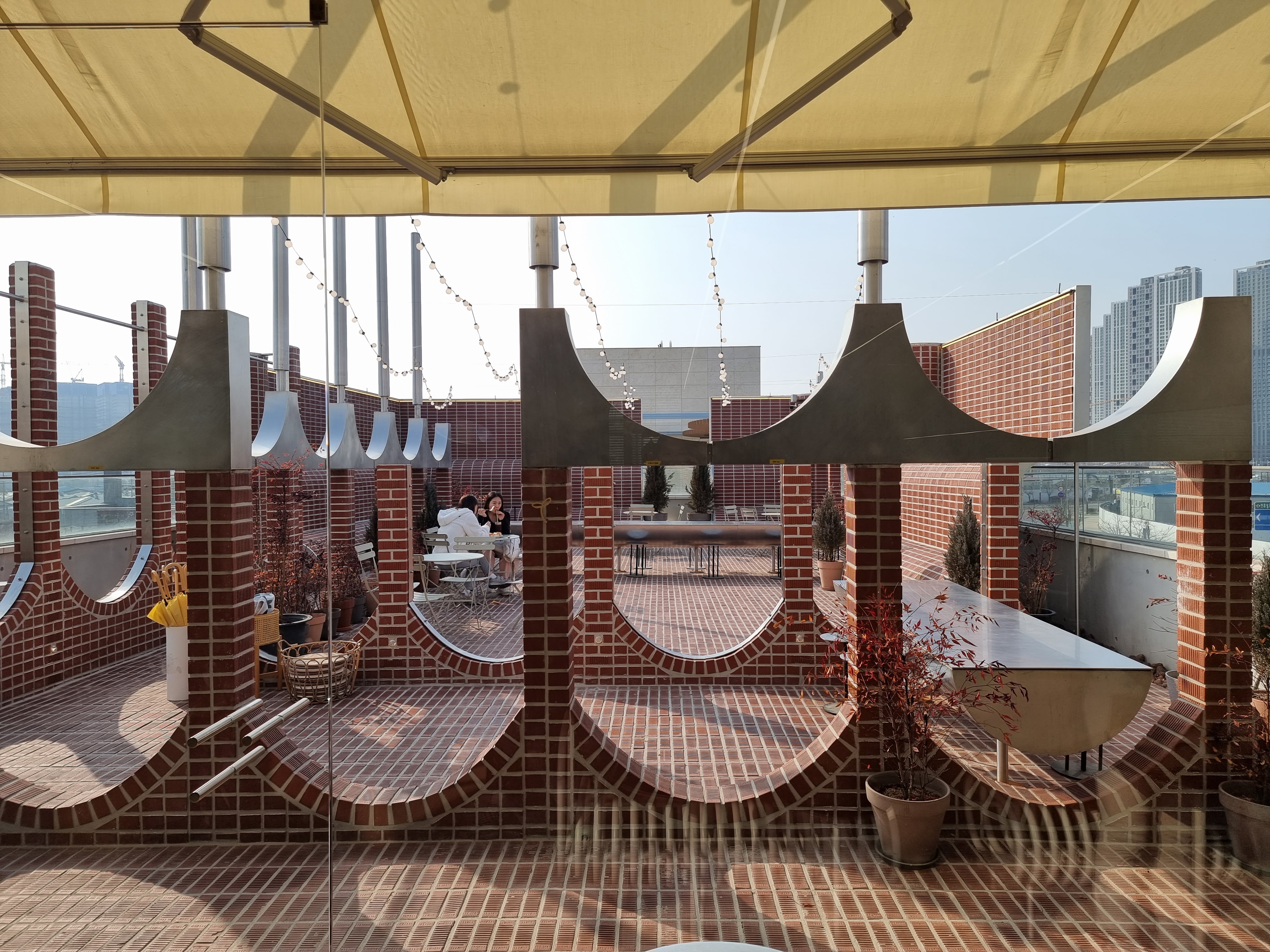 일산 대형카페 파르코니도 3층 야외 전체모습