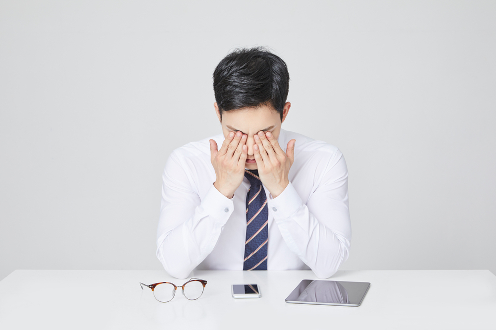 눈밑이-떨리는-증상