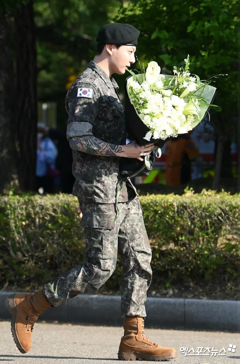 bts 완전체 초읽기, bts rm 뷔 전역, bts 지민 정국 전역, 방탄소년단 전역, m 전역, 뷔 전역, 정국 전역, 지민 전역, 진 전역, 제이홉 전역, 슈가 전역, bts festa 2025