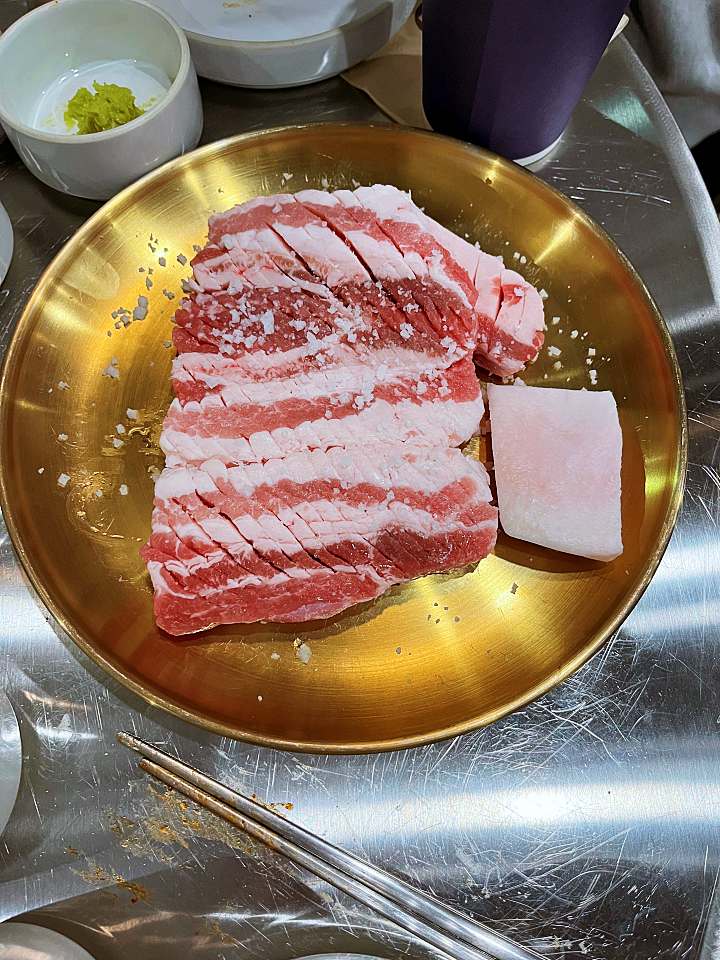 전참시 전지적참견시점 이영자 전현무 권율 흑돼지 생갈비 갈매기살 김치 몸국 절벽뷰 중문 맛있는 고깃집 제주 맛집 위치 메뉴 가격 정보