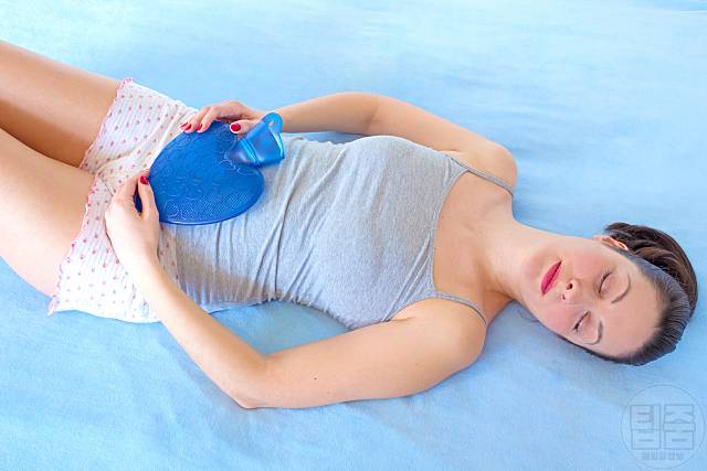 생리 중 아랫배 빵빵 가스 온찜질