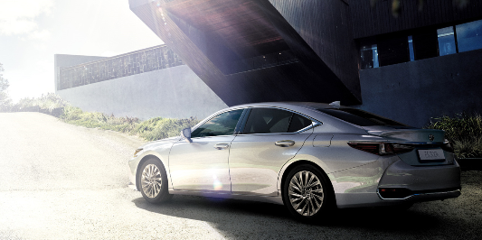 렉서스 ES300h 외부디자인