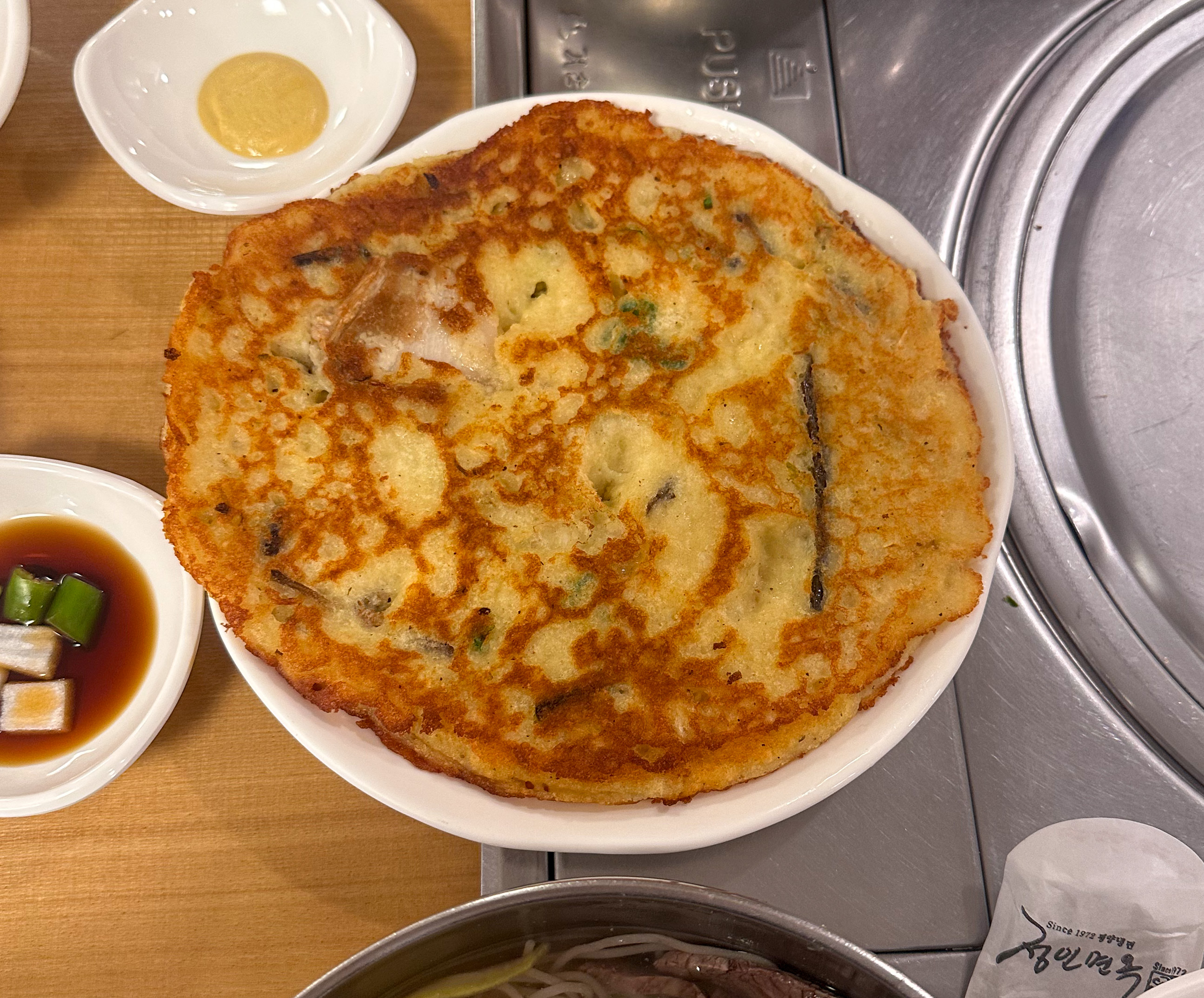🥢 영등포 평양냉면 맛집, 정인면옥 본점 방문 후기 — 녹두전과 함께한 미슐랭 선정의 정갈한 한 끼 🥢 영등포 평양냉면 맛집, 정인면옥 본점 방문 후기 — 녹두전과 함께한 미슐랭 선정의 정갈한 한 끼