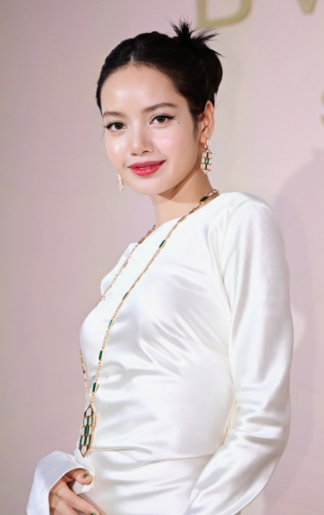 리사 보상 태국 락스타 뮤직비디오