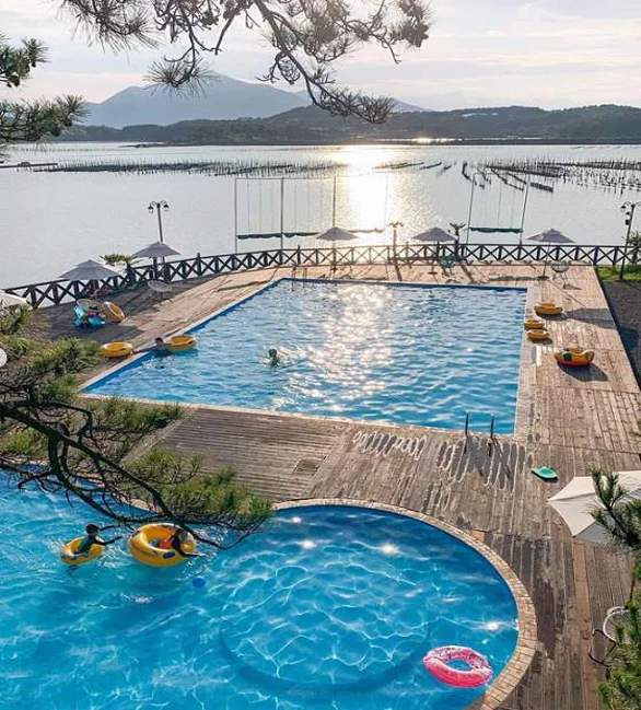 비토섬 신우리조트N풀빌라펜션