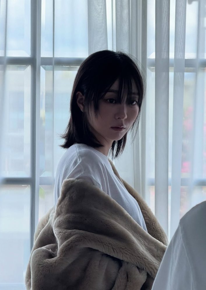 김다미