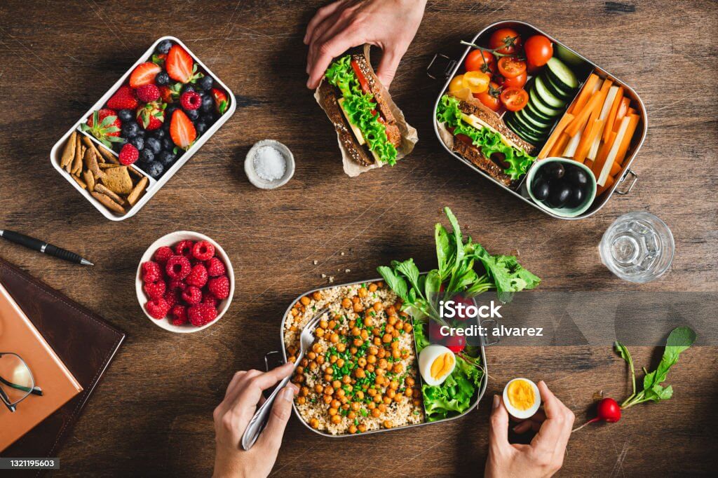 1인 1샐러드 도시락으로 균형 맞추기